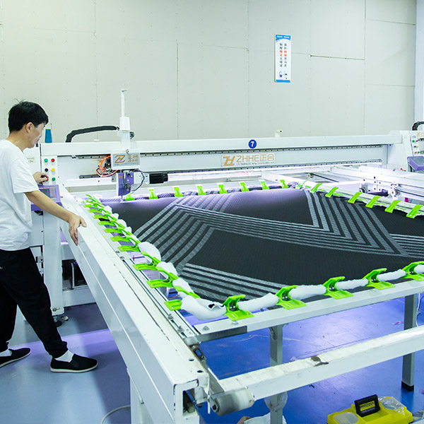 Overlock sewing station